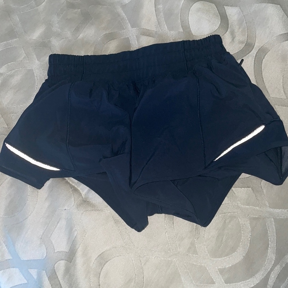 Lululemon 2 inch Navy Hotty Hot shorts